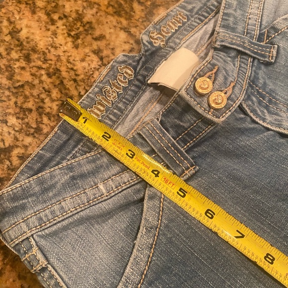 Twisted Heart Jeans - Picture 4 of 8